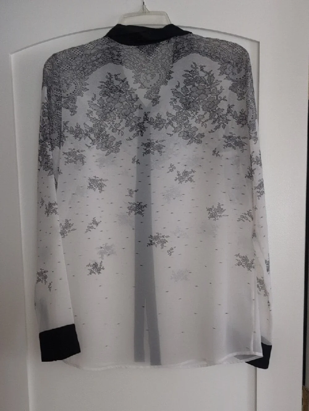 Guess Los Angeles Black & White Floral Sheer Button-Front Blouse
